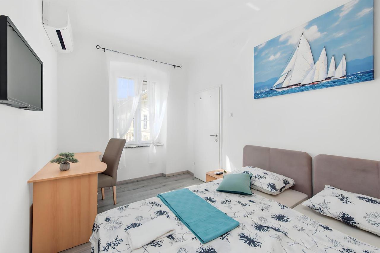 Little Flower City Studio 5 - Rijeka Rent Apartment Exterior photo